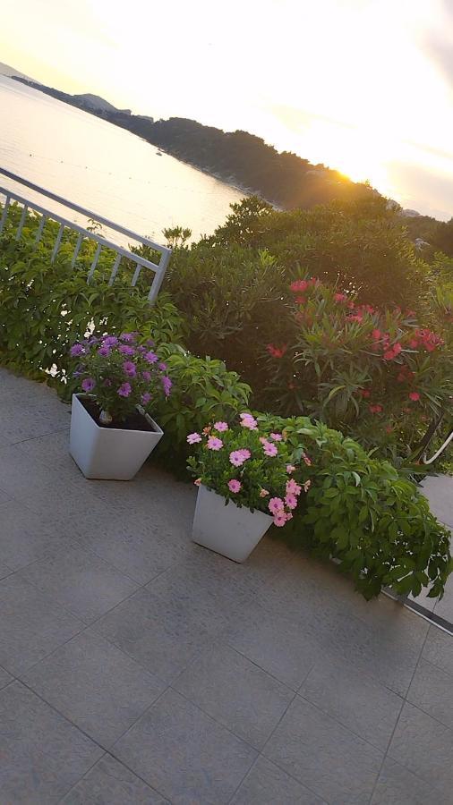 Apartments & Room Paula Стобрек Экстерьер фото