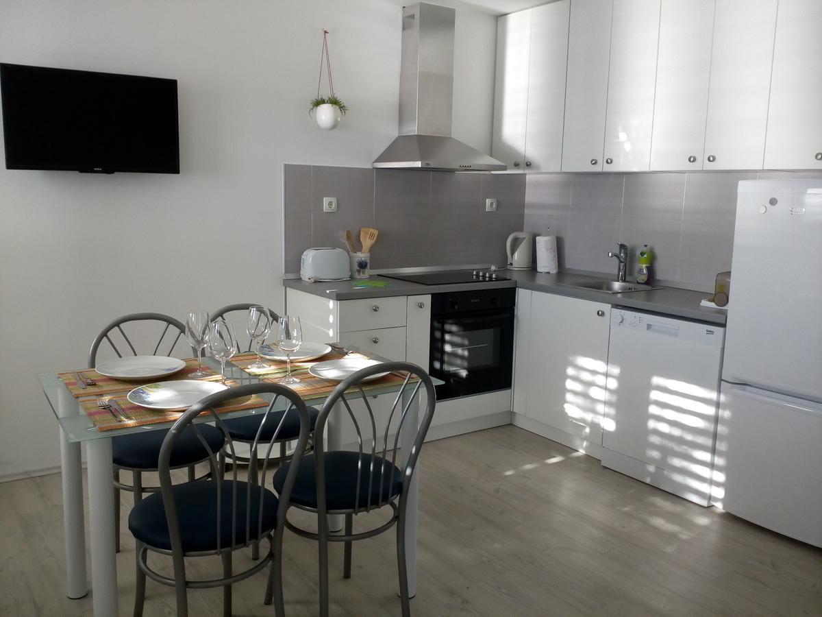Apartments & Room Paula Стобрек Экстерьер фото
